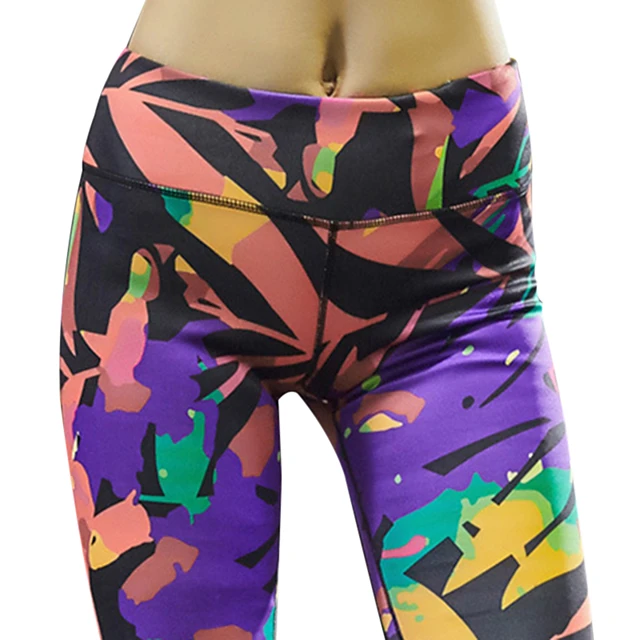 Legginsy 3/4 fitness z nadrukiem wielokolorowe - obrazek 3