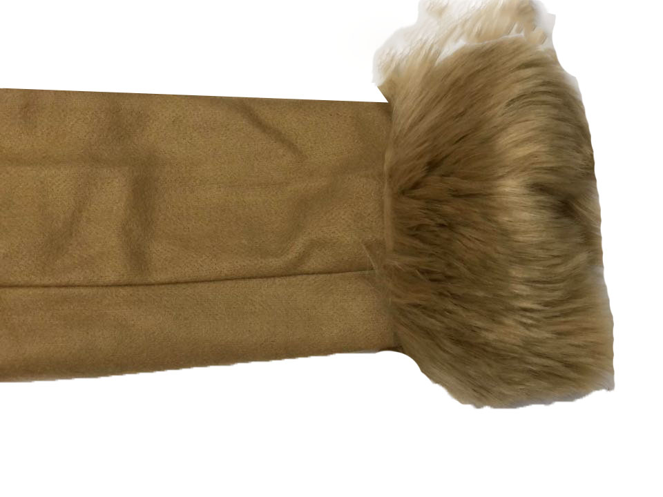 Piękny damski płaszcz - obrazek 3