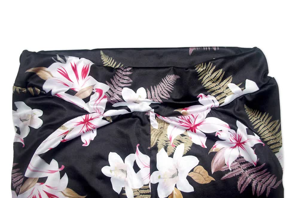 Komplet fitness do ćwiczeń z nadrukiem kwiatowym - obrazek 4