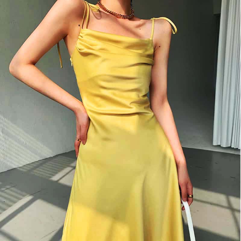 Damska sukienka VINTAGE - obrazek 3