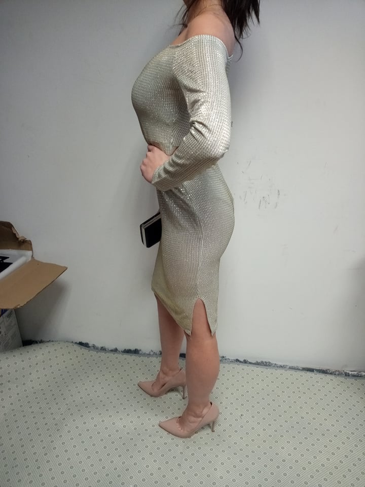 Damska cekinowa sukienka z długim rękawem - obrazek 3