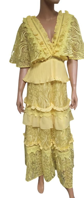 Damska sukienka z falbanami