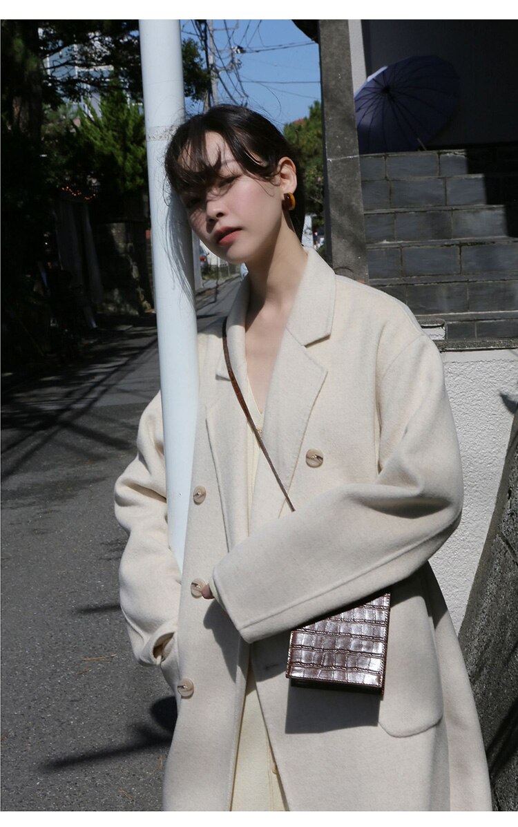 Damski dwurzędowy płaszcz zimowy - obrazek 2