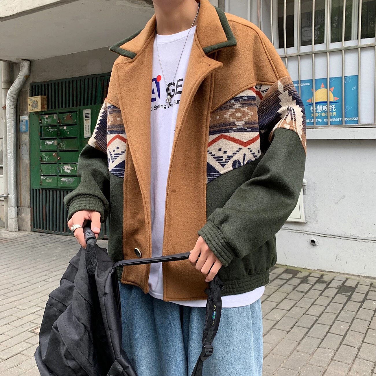 Męska kurtka z nadrukiem w stylu VINTAGE - obrazek 2