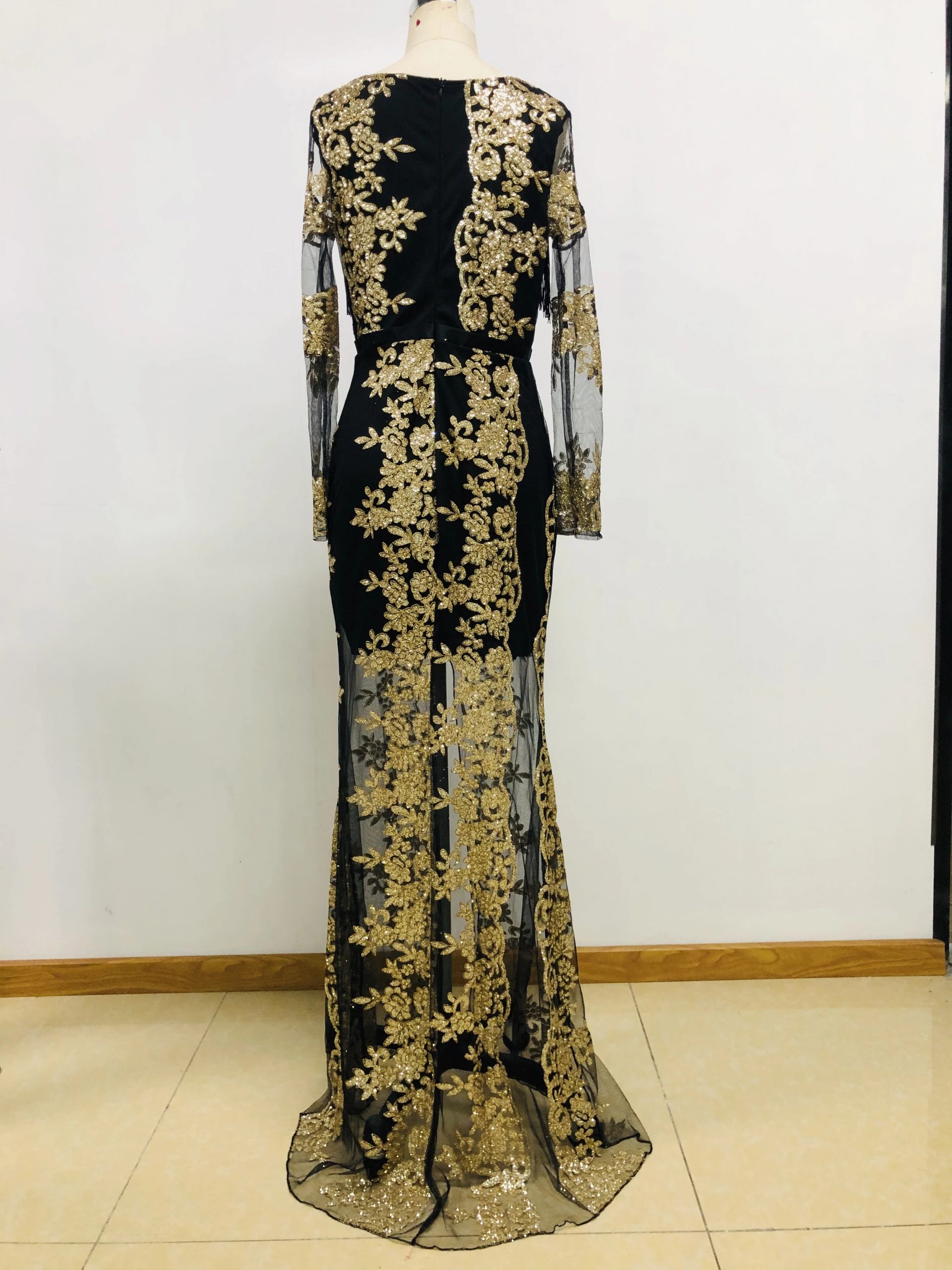 Damska cekinowa sukienka Slim Fit - obrazek 3