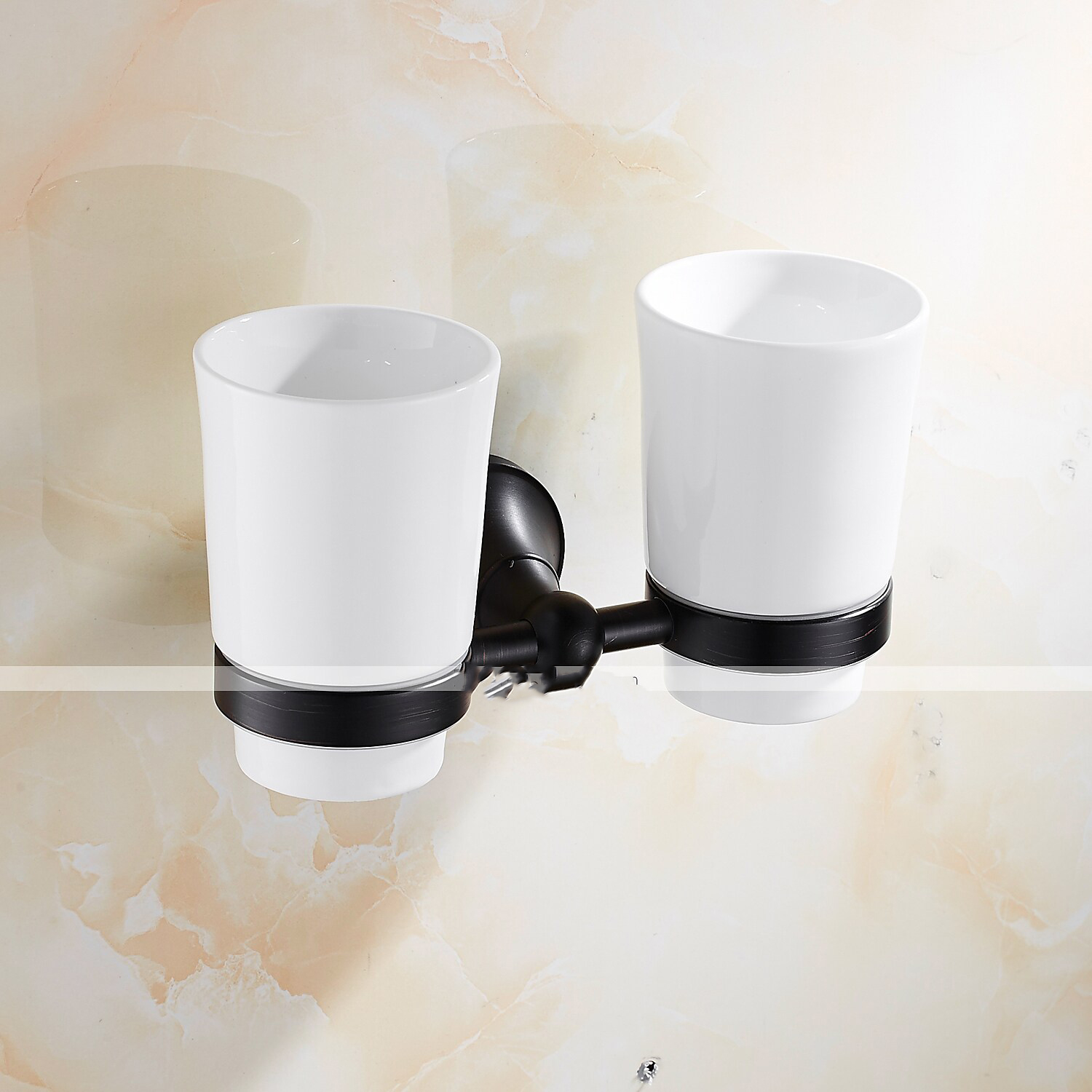 PODWÓJNY UCHWYT Z KUBKIEM NA SZCZOTECZKI I PASTĘ