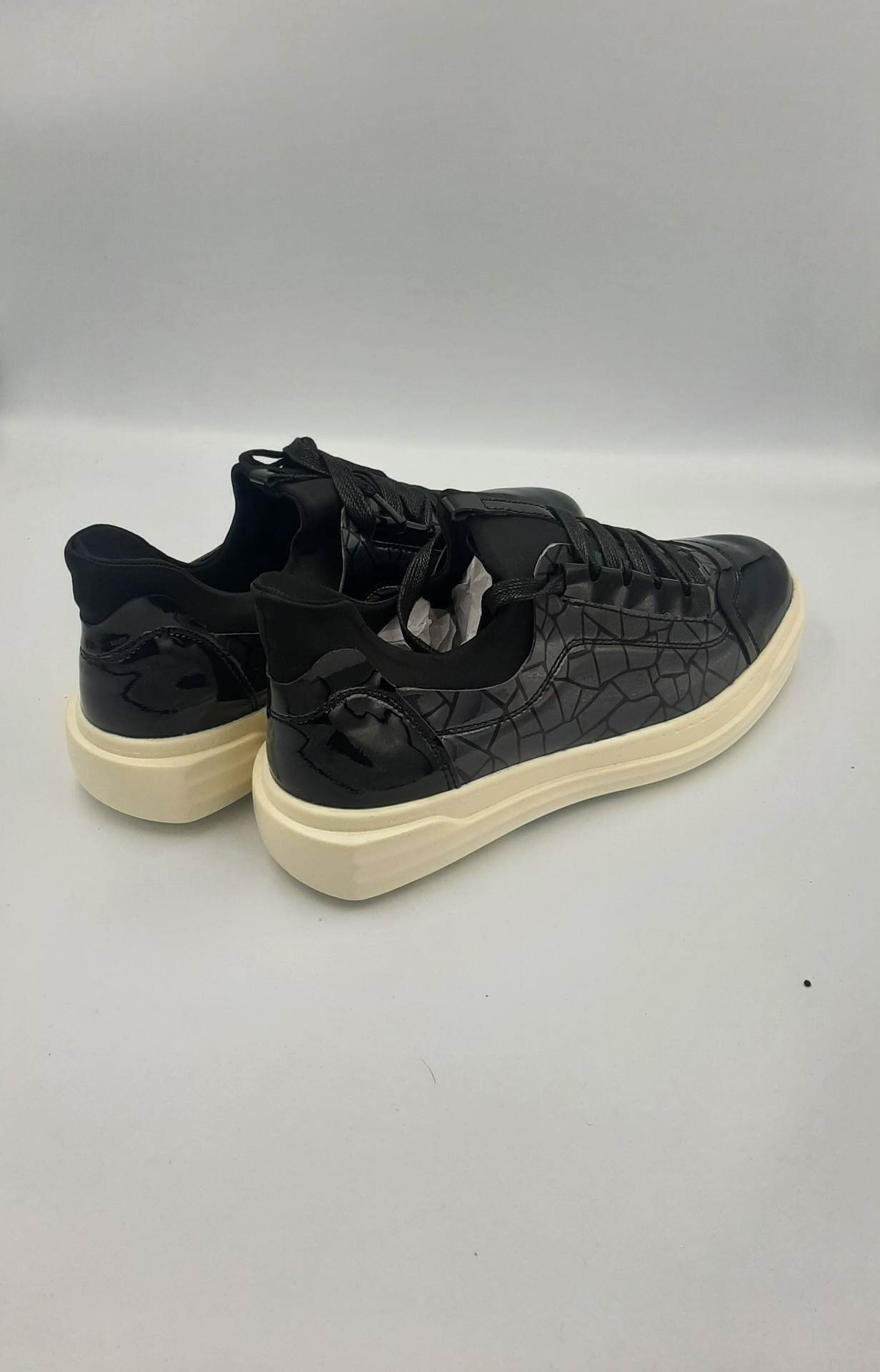 Męskie lekkie ozdobne adidasy roz. 42 - obrazek 3