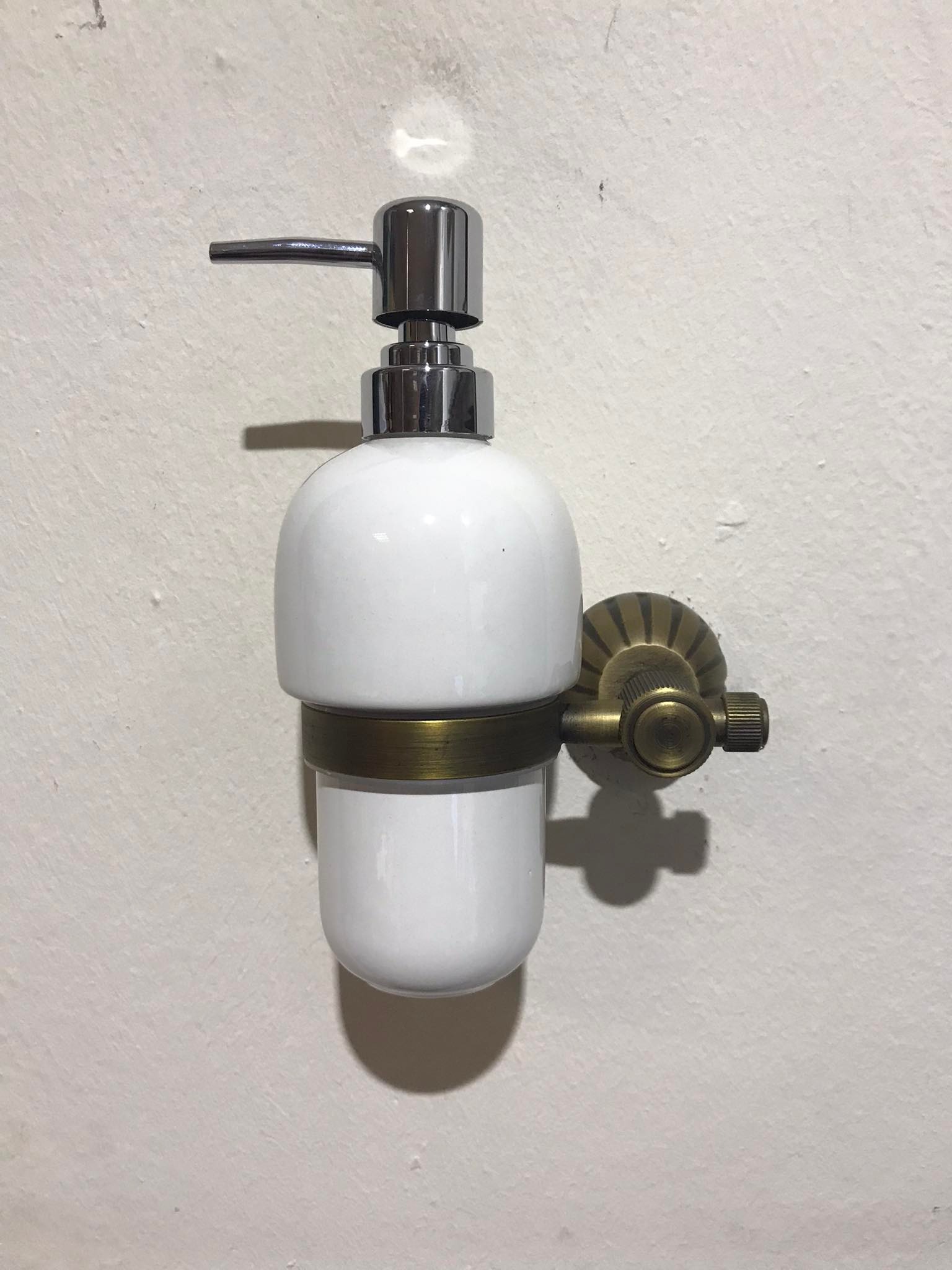 Dozownik do mydła Antyczny postarzany mosiądz - obrazek 3