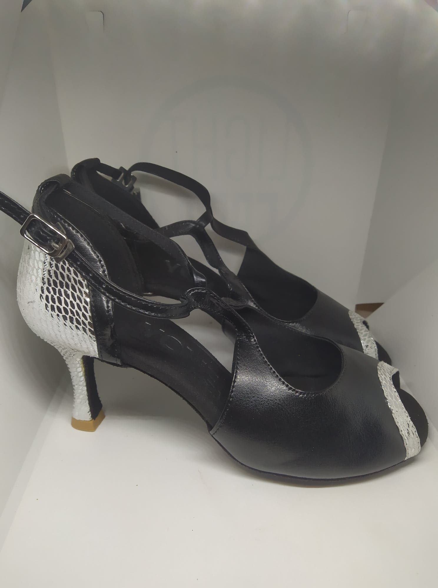 Damskie buty do tańca - obrazek 2