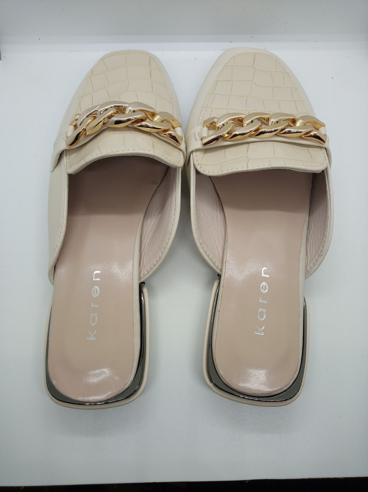 Damskie eleganckie klapki ze skóry ekologicznej - obrazek 3