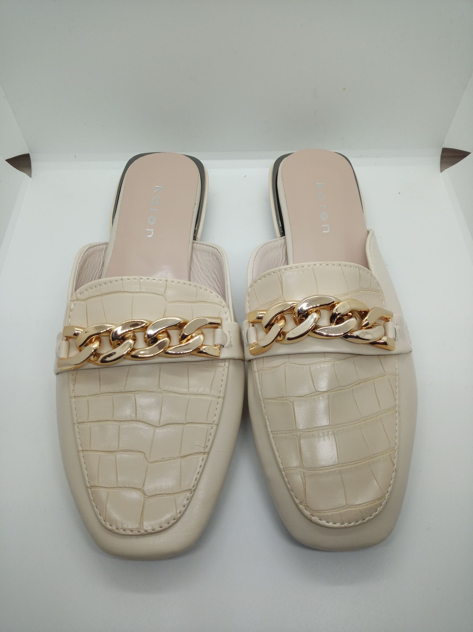 Damskie eleganckie klapki ze skóry ekologicznej - obrazek 2