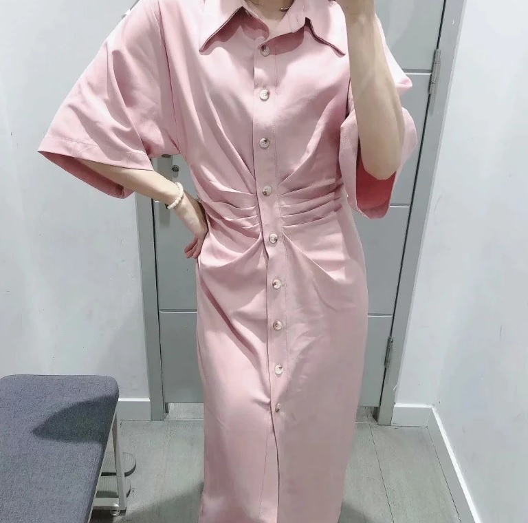 Damska sukienka z krótkim rękawem w stylu VINTAGE - obrazek 2