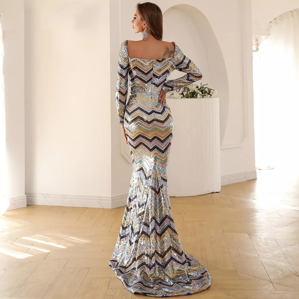Geometryczna suknia syrenka z cekinami - obrazek 4