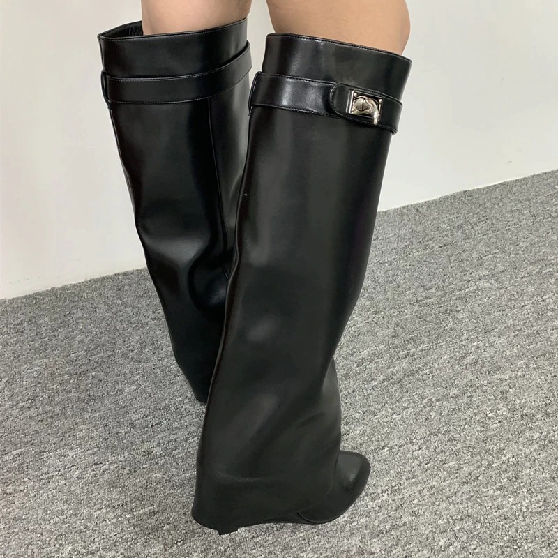 Damskie kozaki z ukrytą koturną ze skóry ekologicznej - obrazek 2