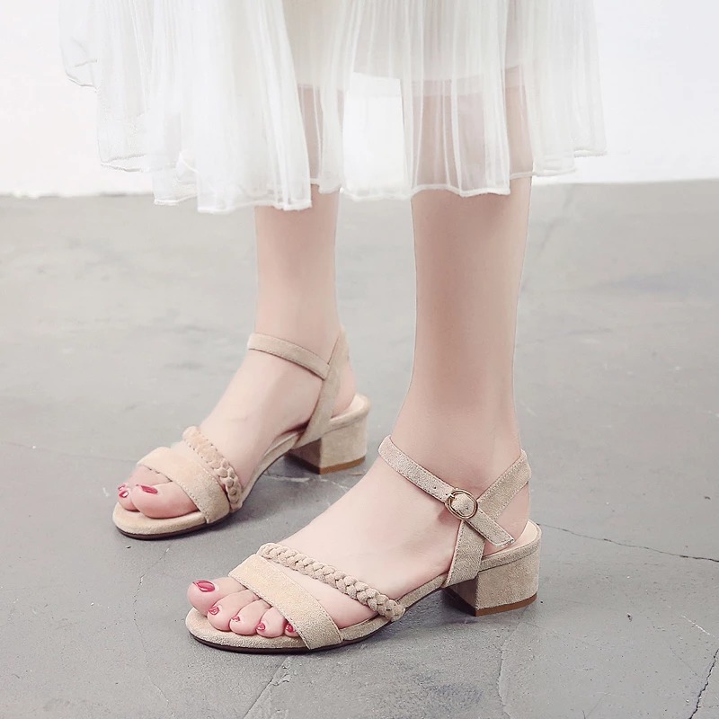 Damskie zamszowe sandały na niskim obcasie 23,5cm - obrazek 2