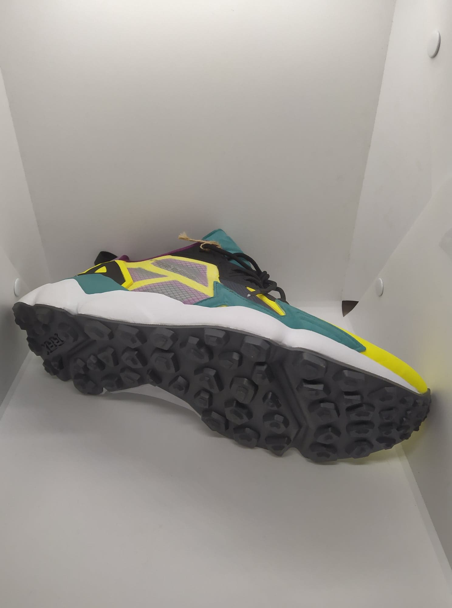 Męskie sneakersy w stylu CASUAL 28,5 CM - obrazek 2