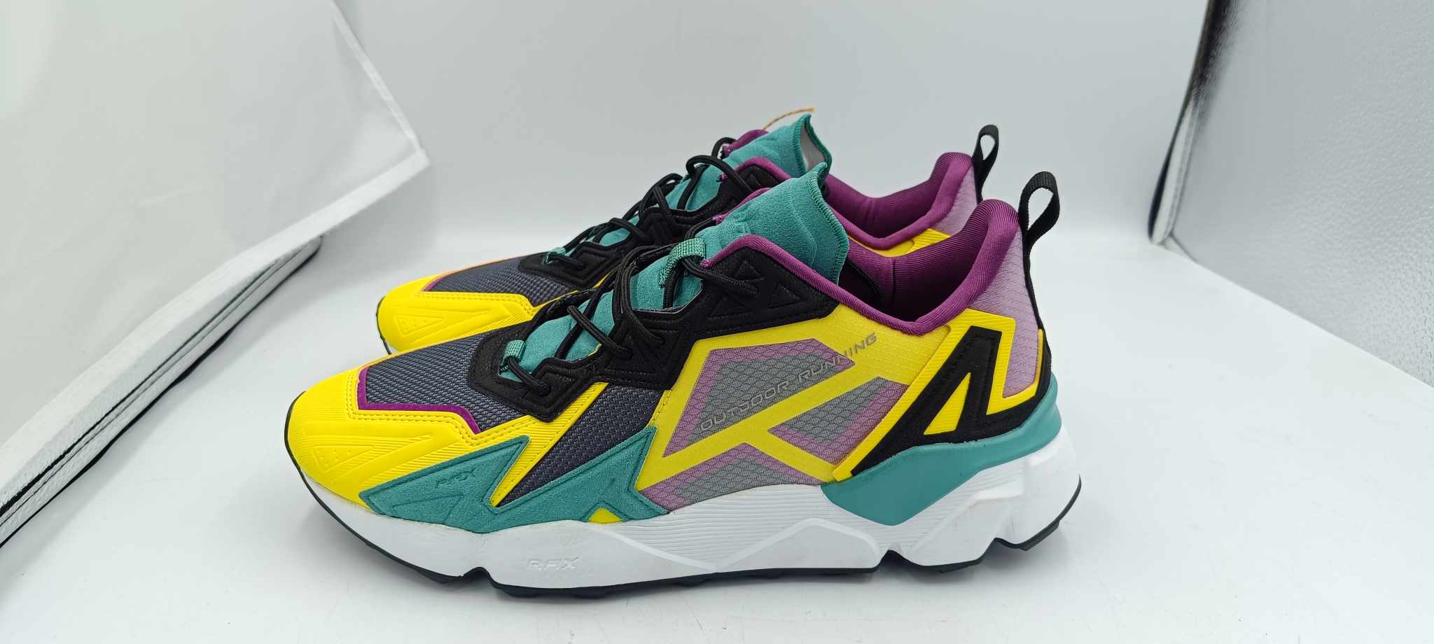 Męskie sneakersy w stylu CASUAL 28,5 CM - obrazek 5