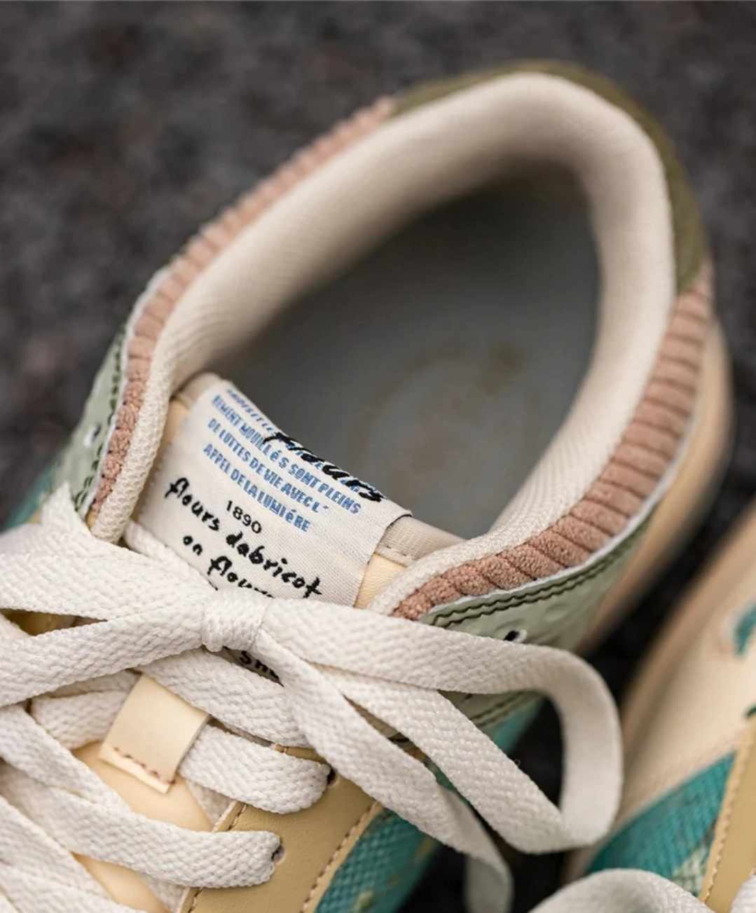 Męskie sneakersy kwiatowy print rozmiar 43 - obrazek 4