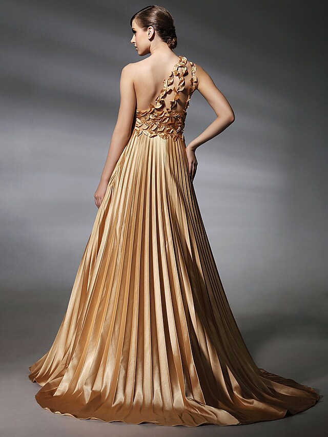 Satynowa suknia na jedno ramię w kolorze Fuksji - obrazek 3