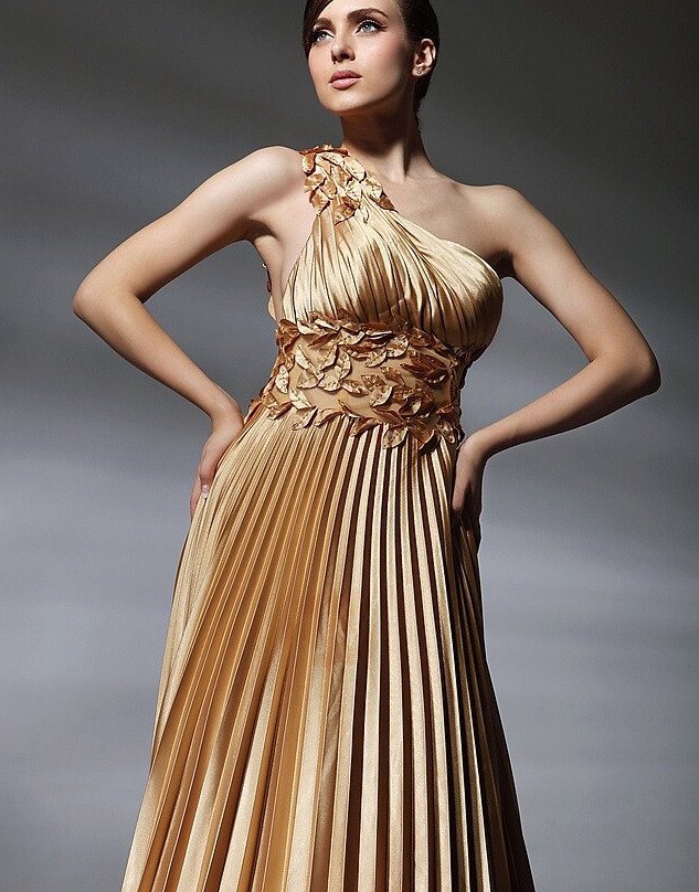 Satynowa suknia na jedno ramię w kolorze Fuksji - obrazek 6