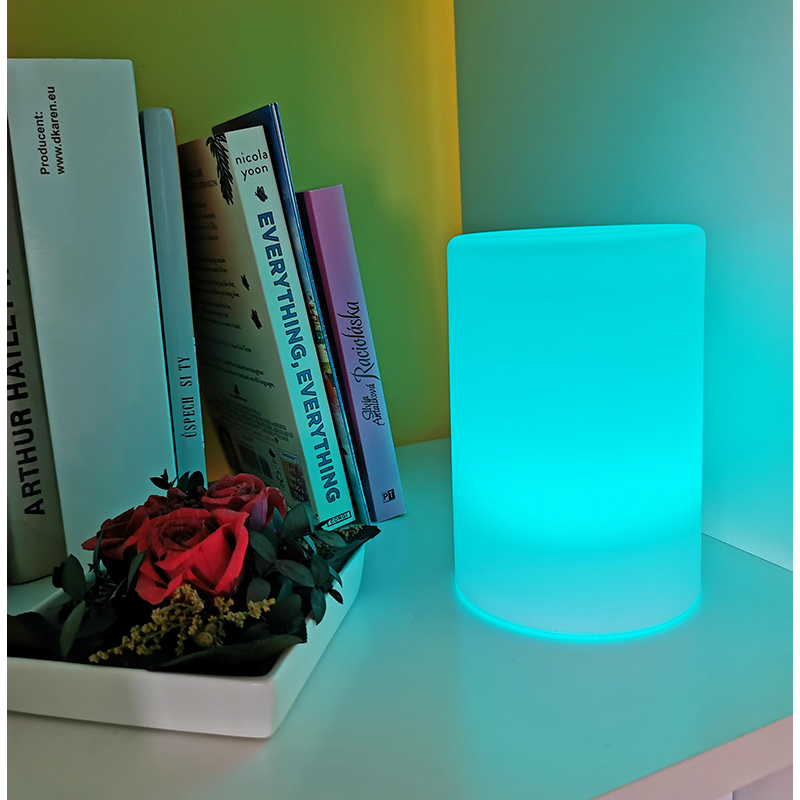 LAMPKA NOCNA LED 15 KOLORÓW + PILOT - obrazek 6