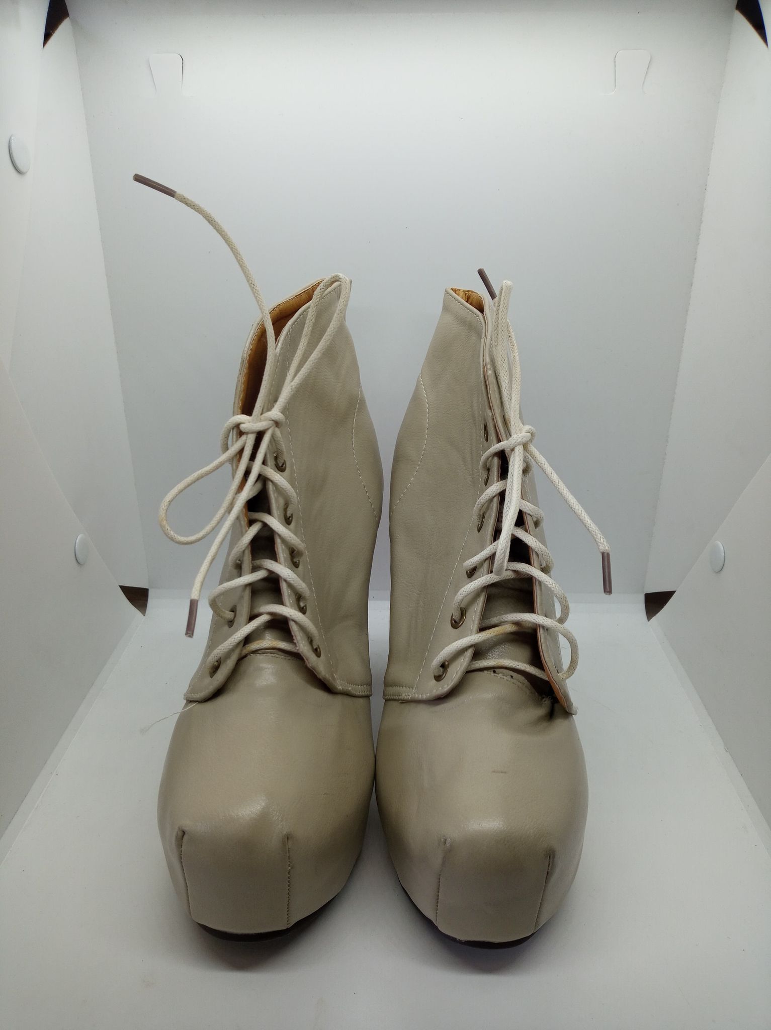 Beżowe botki na platformie ze skóry ekologicznej 22,5cm - obrazek 2