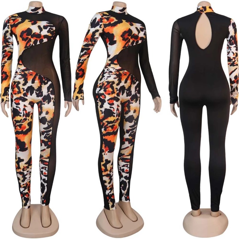Seksowny kombinezon z nadrukiem - obrazek 3