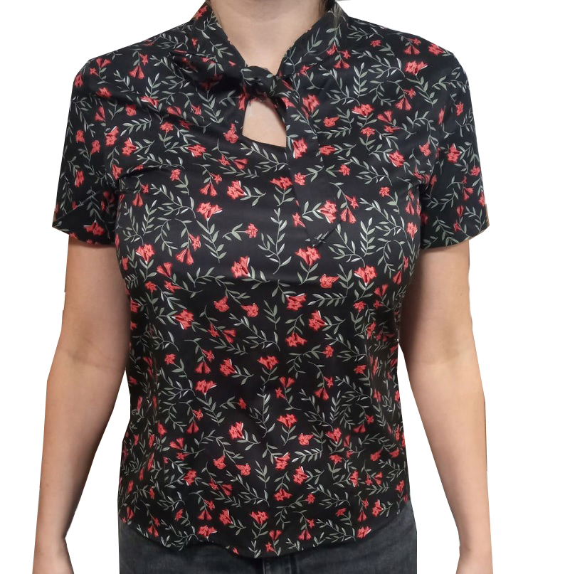 Elegancka bluzka wiązana na szyi z nadrukiem