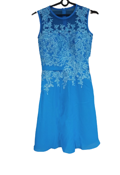 Szyfonowa sukienka midl z haftem