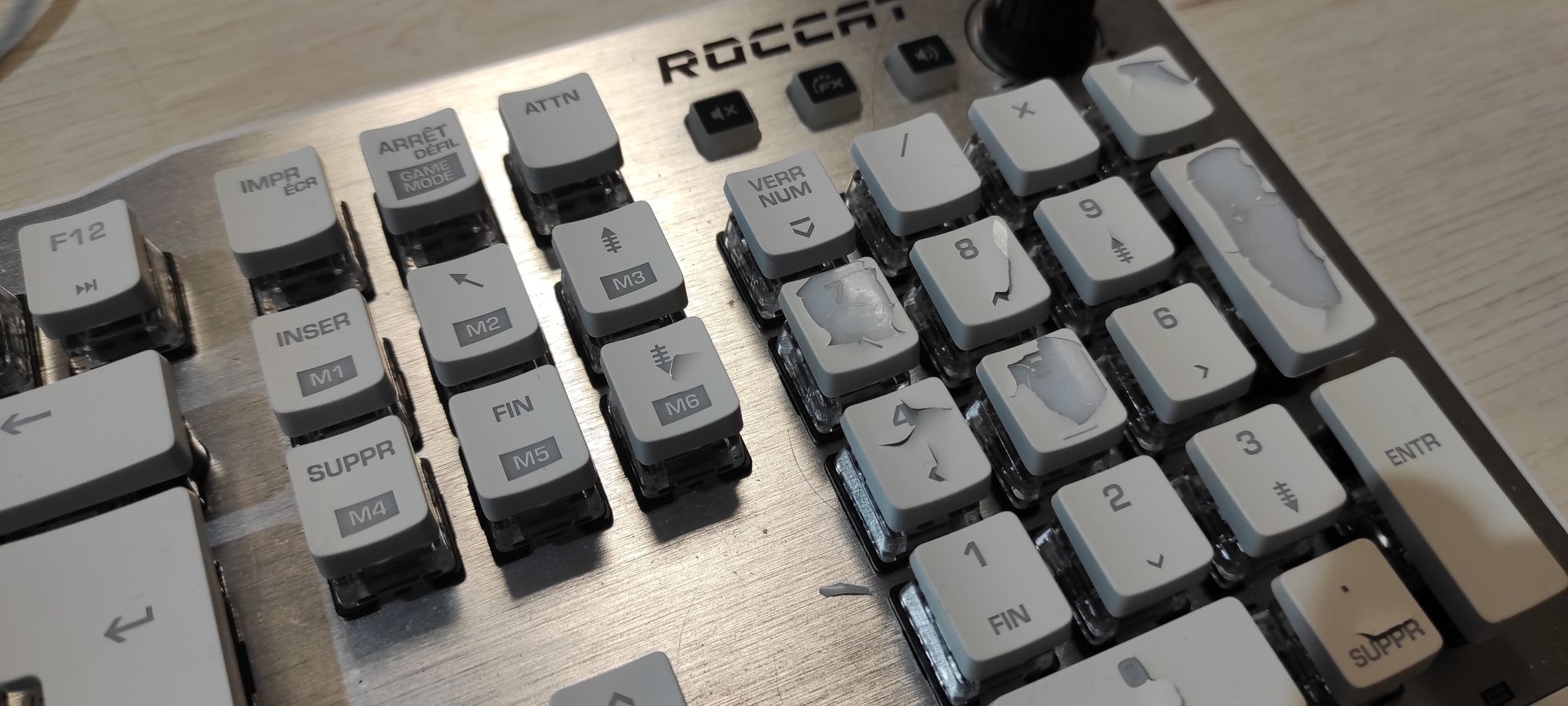 Klawiatura ROCCAT Vulcan 122 AIMO Biała - obrazek 6