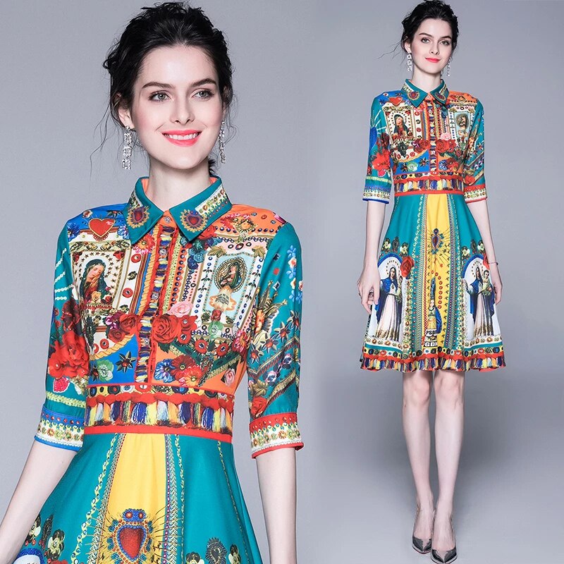 Sukienka z motywem religijnym 3/4 rękaw - obrazek 2