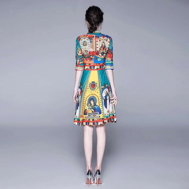 Sukienka z motywem religijnym 3/4 rękaw - obrazek 4