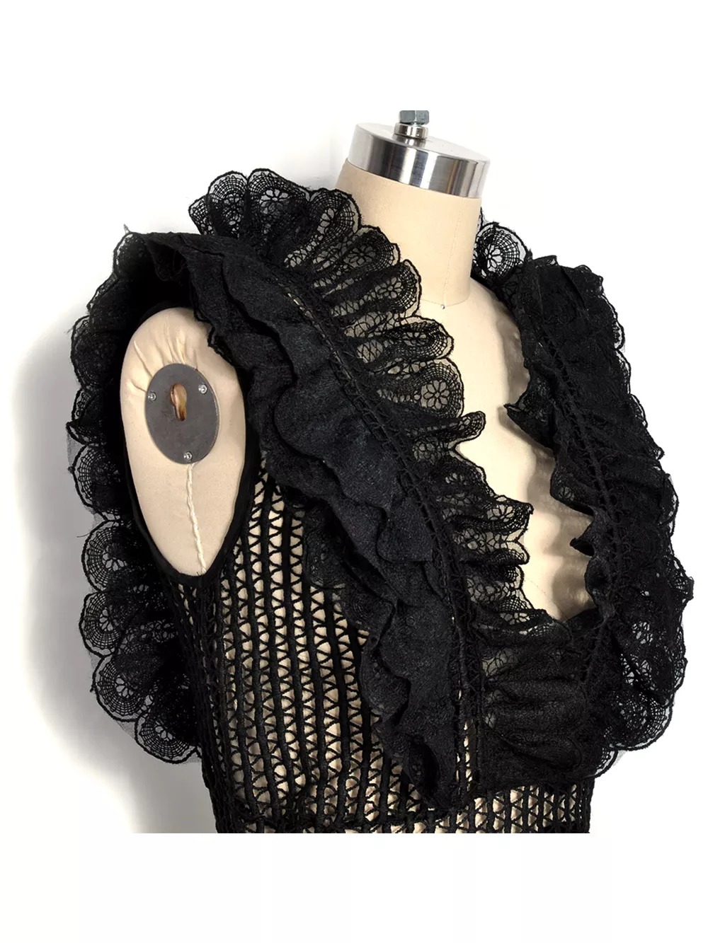 CHARMING TREND Koronkowa damska bluzka z falbanami - obrazek 3