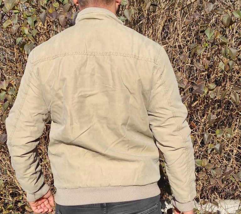 Męska kurtka wiatrówka - obrazek 2