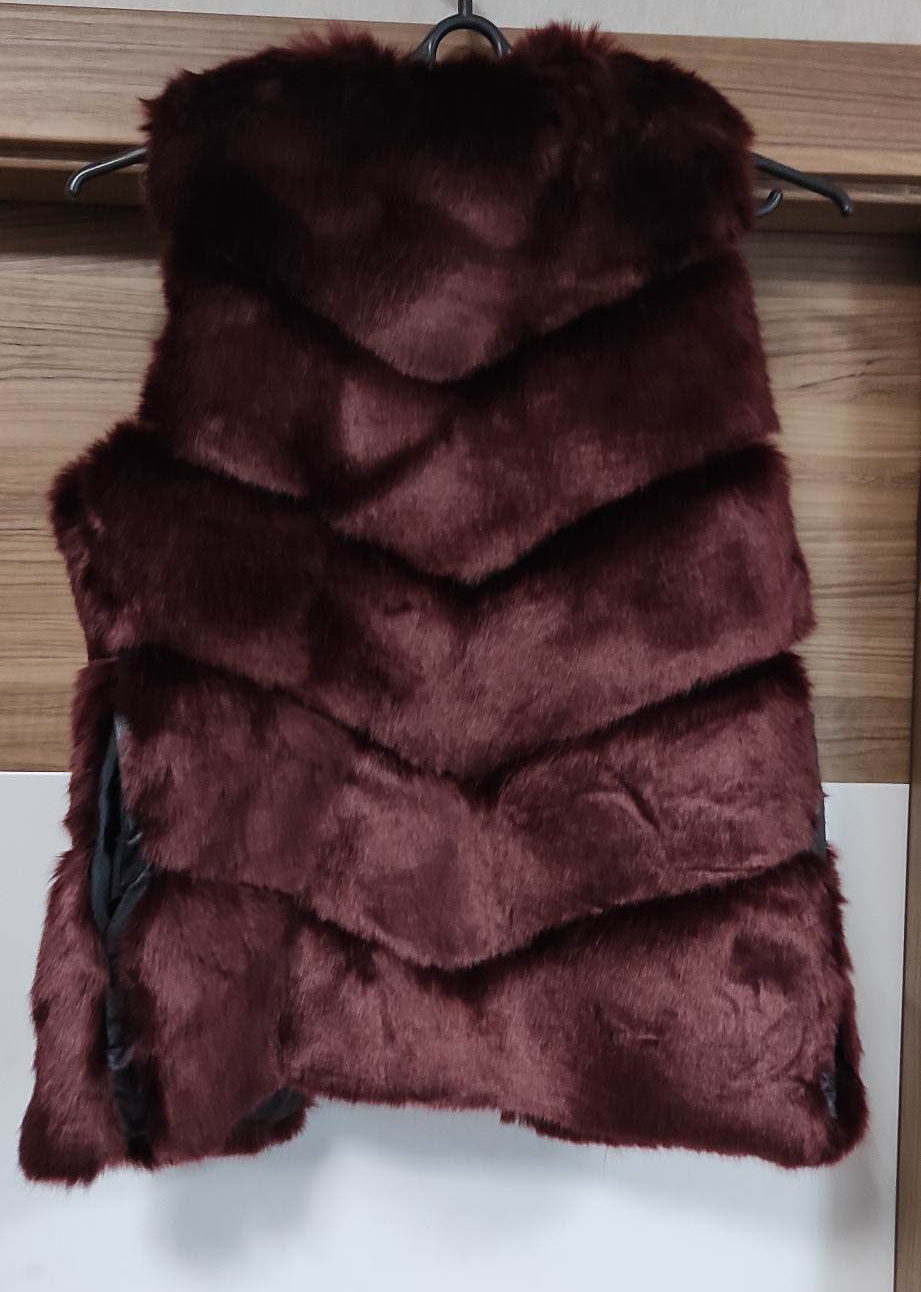 LUXUMBRILLIAN Futrzana kamizelka damska bordowa - obrazek 3