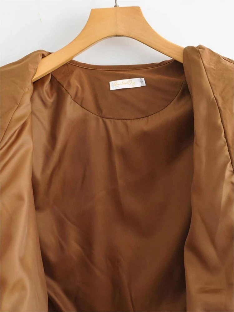 Damska Puchowa Kurtka Bomber z Prążkowanymi Mankietami - obrazek 3