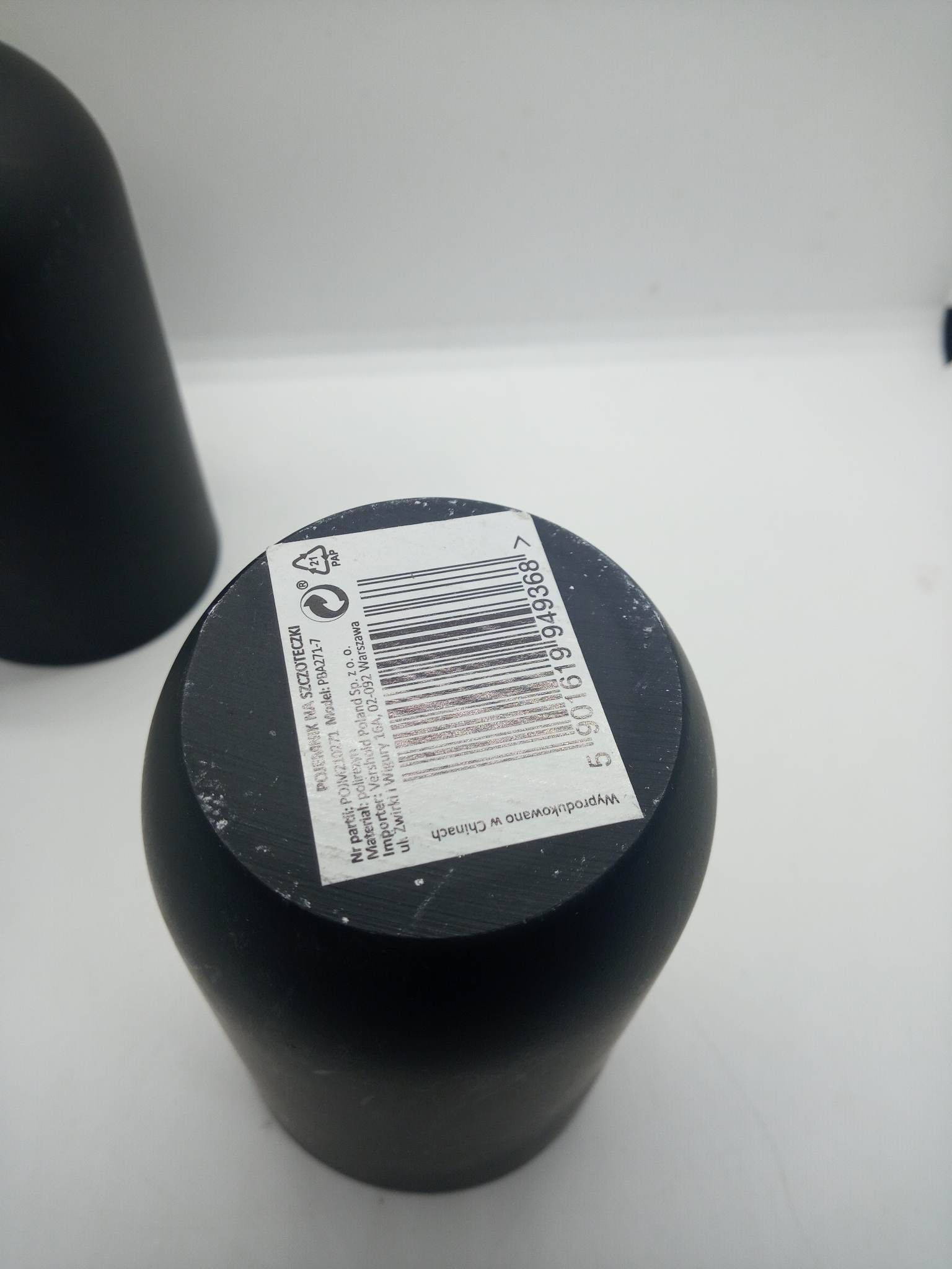 Dozownik do mydła z kubkiem CZARNY MAT - obrazek 5