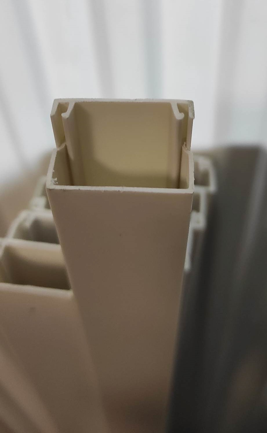 KORYTKO KABLOWE KANAŁ KABLOWY 8 x 1 m - obrazek 3