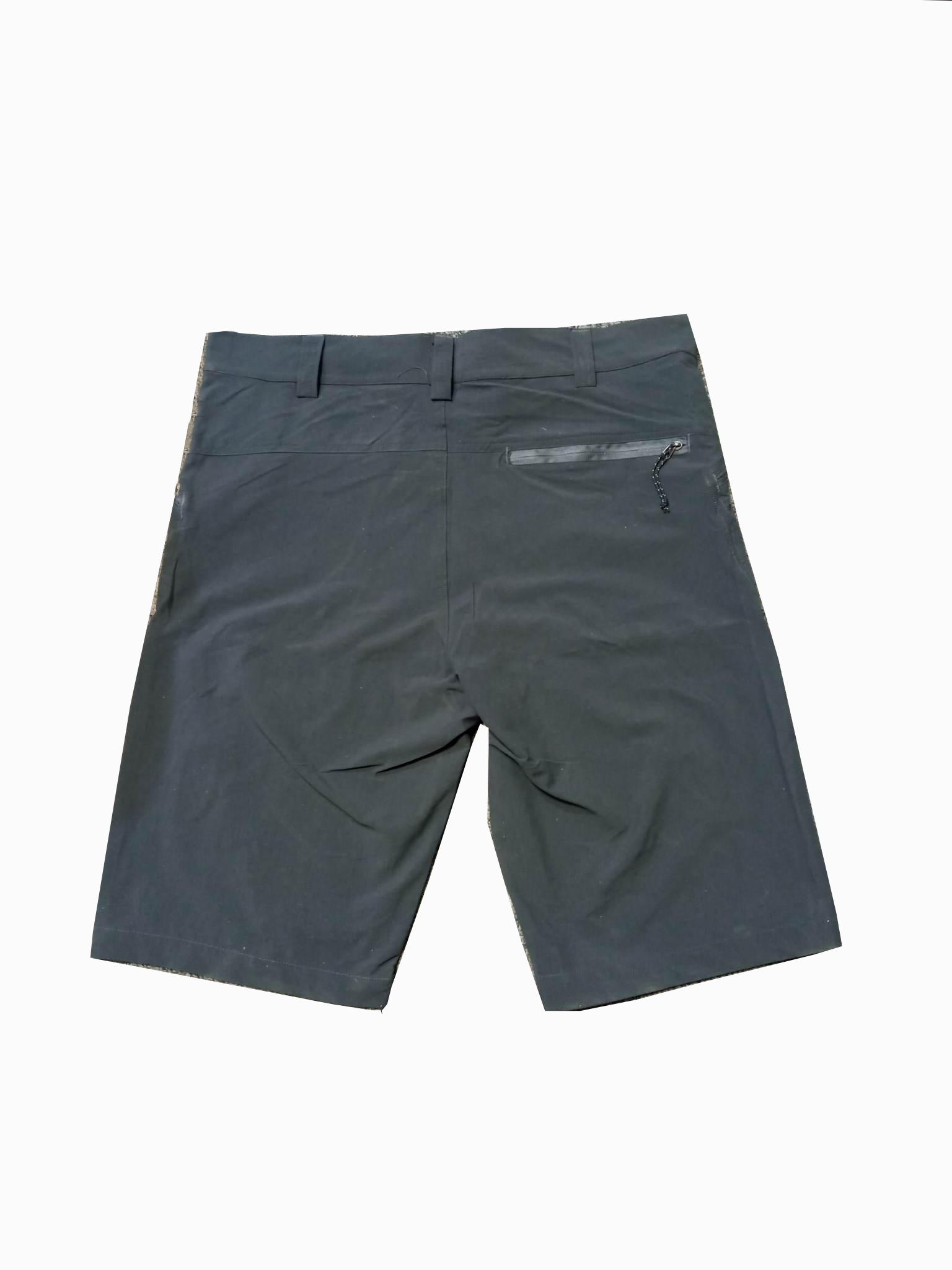 Męskie spodenki szare - obrazek 2