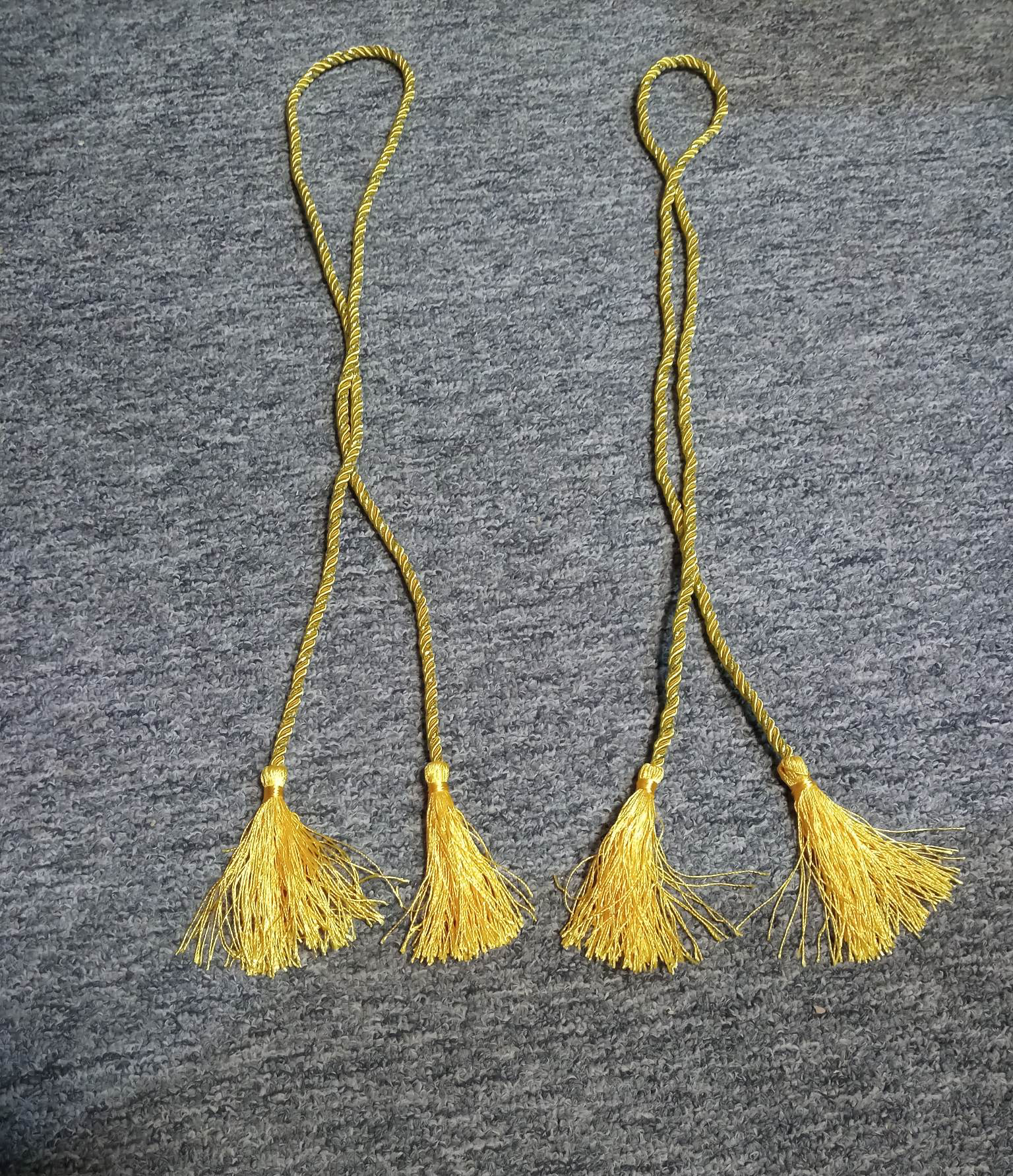 Welurowe zasłony zaciemniające z przelotkami Złote 2szt - obrazek 3