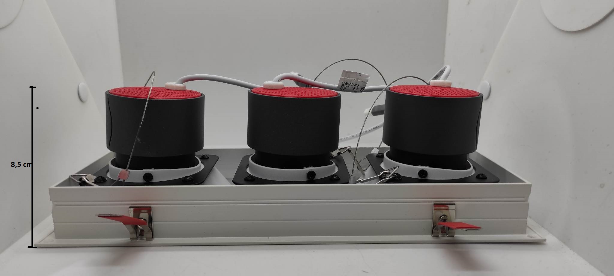 Potrójna Oprawa Halogenowa podtynkowa wpuszczana - obrazek 2