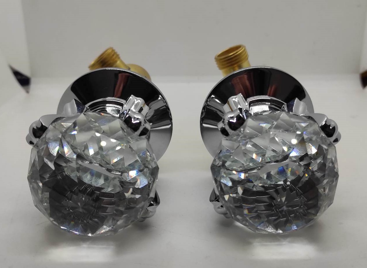 PIĘKNA BATERIA UMYWALKOWA BŁYSZCZĄCA - obrazek 3