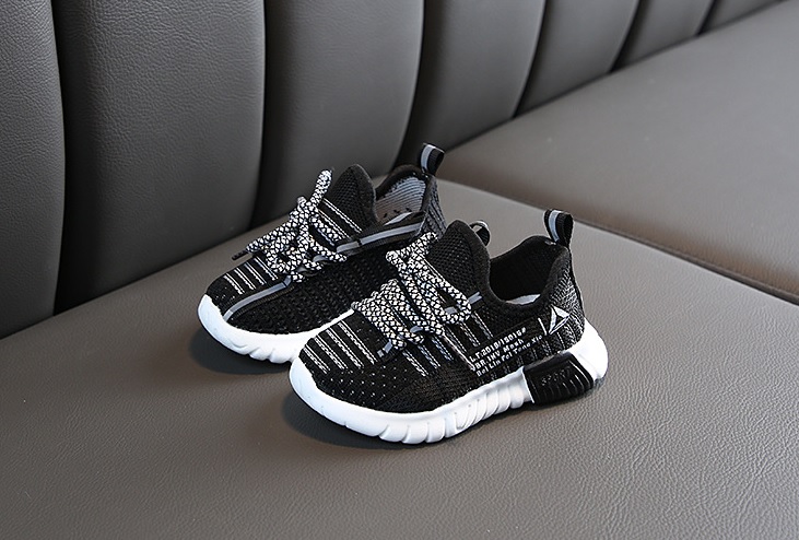 Dziecięce lekkie oddychające adidasy - obrazek 3