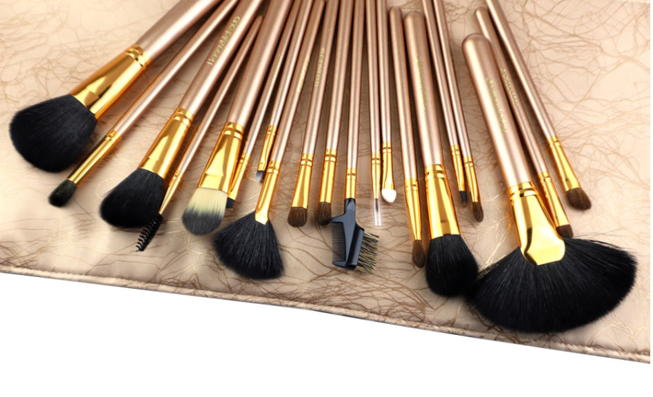 MAKE-UP FOR YOU Zestaw pędzli do makijażu z etui 20szt - obrazek 4