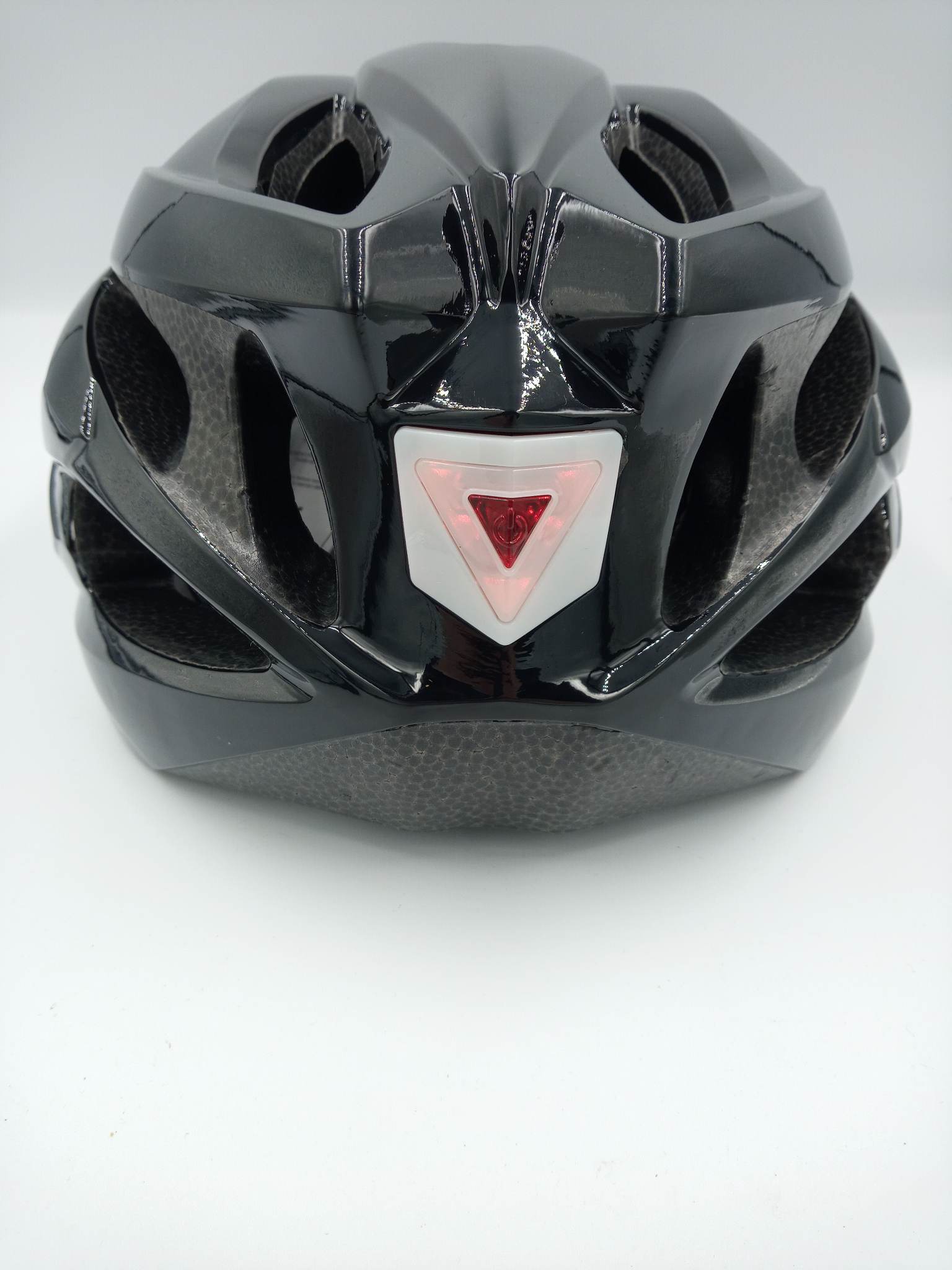 Lakierowany kask rowerowy czarny z lampką LED HT-13 - obrazek 3