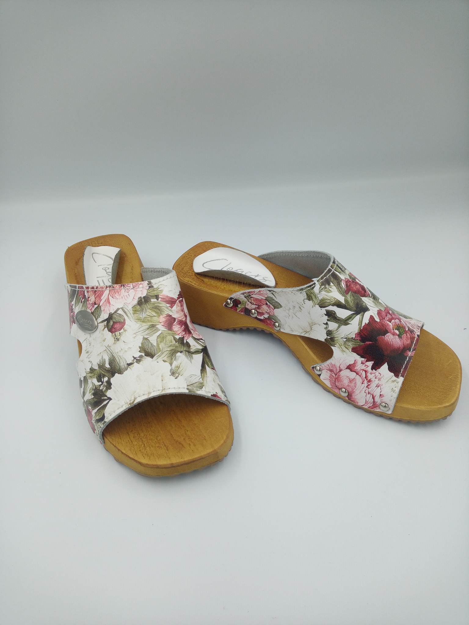 Chodaki drewniaki skórzane obuwie medyczne - obrazek 3