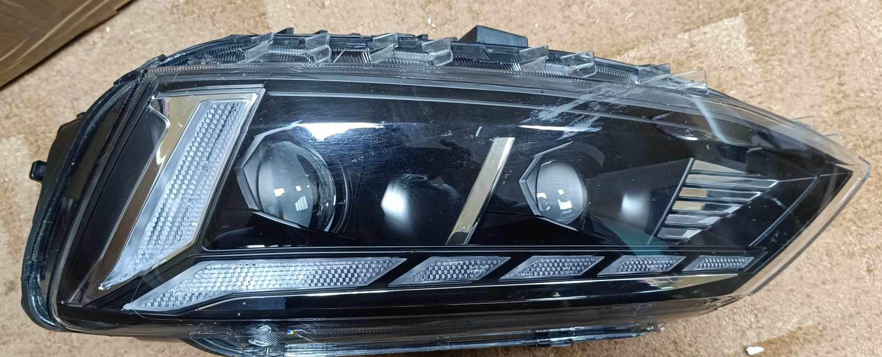 Reflektory do VOLKSWAGEN Volkswagen Jetta - obrazek 8