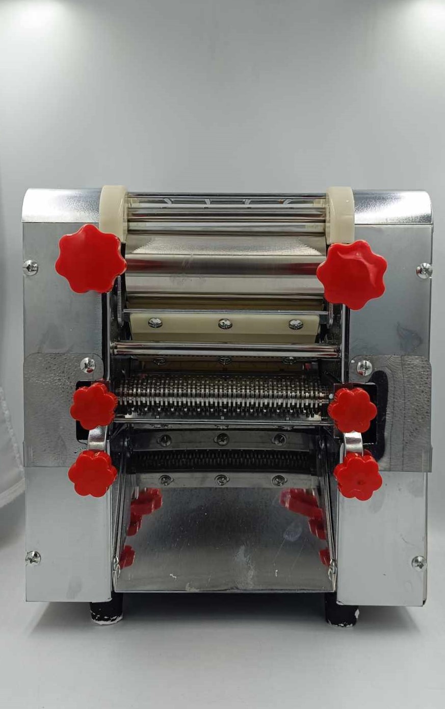 Maszynka do makaronu i wałkowania ciasta 550w - obrazek 5