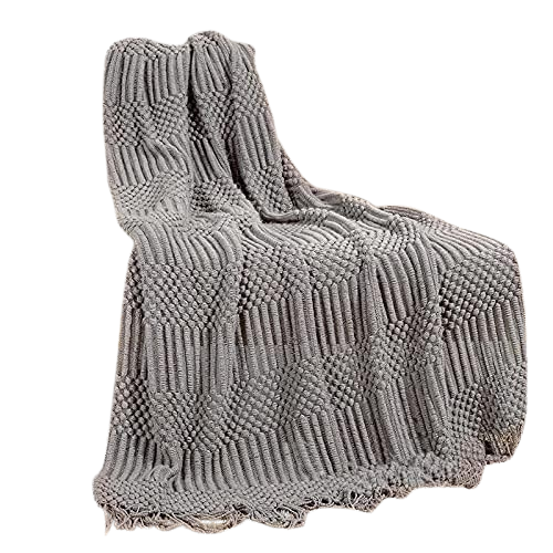 Narzuta w stylu boho z frędzlami