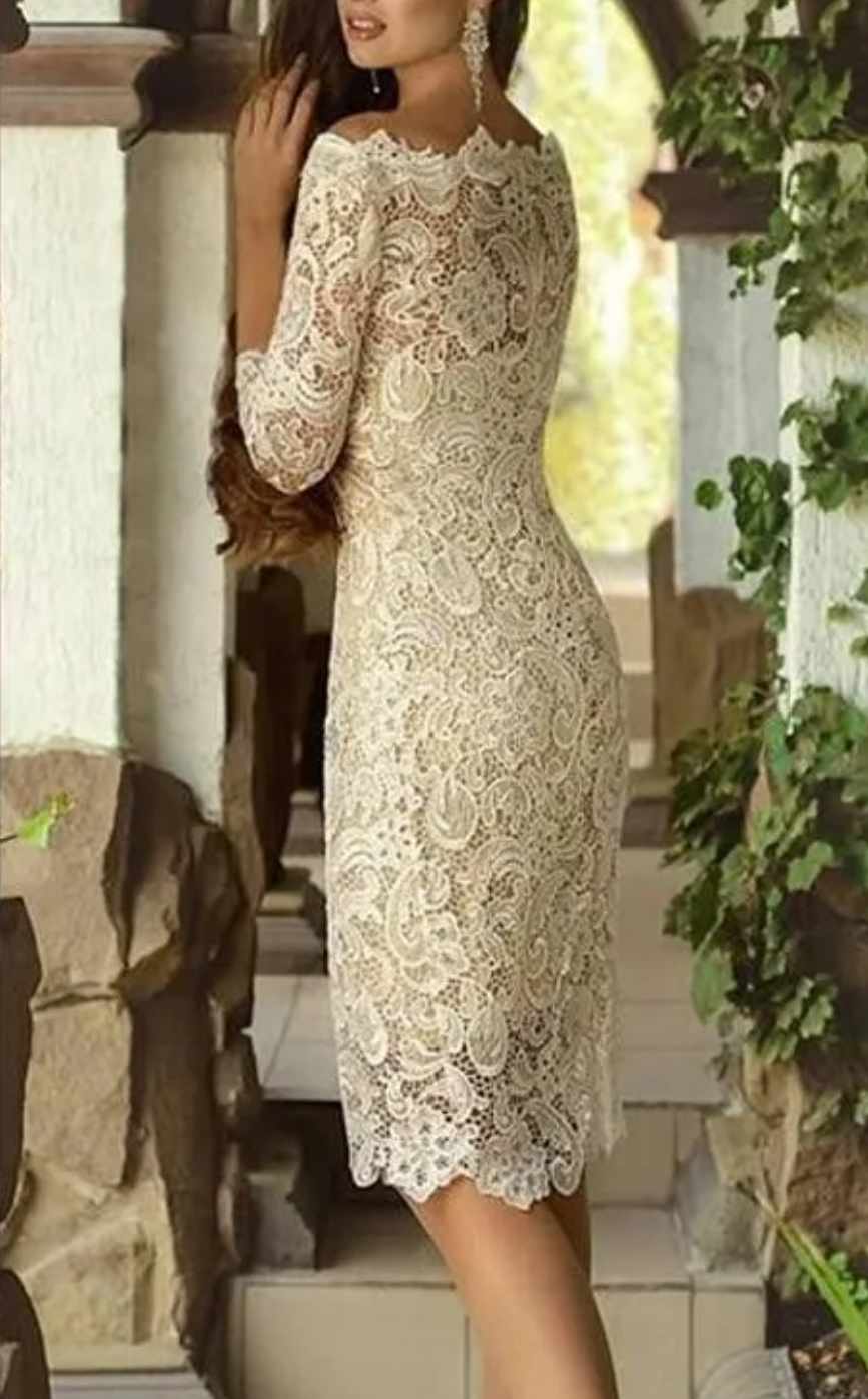 Damska elegancka koronkowa sukienka rozmiar M - obrazek 3